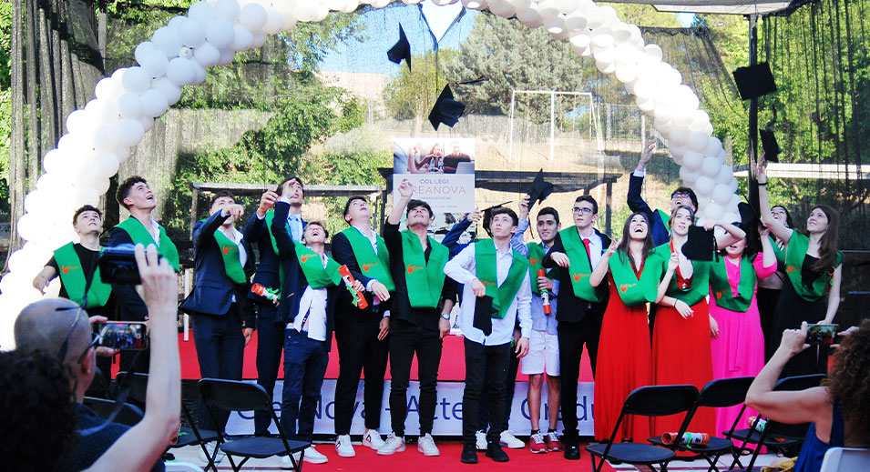 V Acte de Graduació dels alumnes de 2n de Batxillerat de CreaNova - 2022